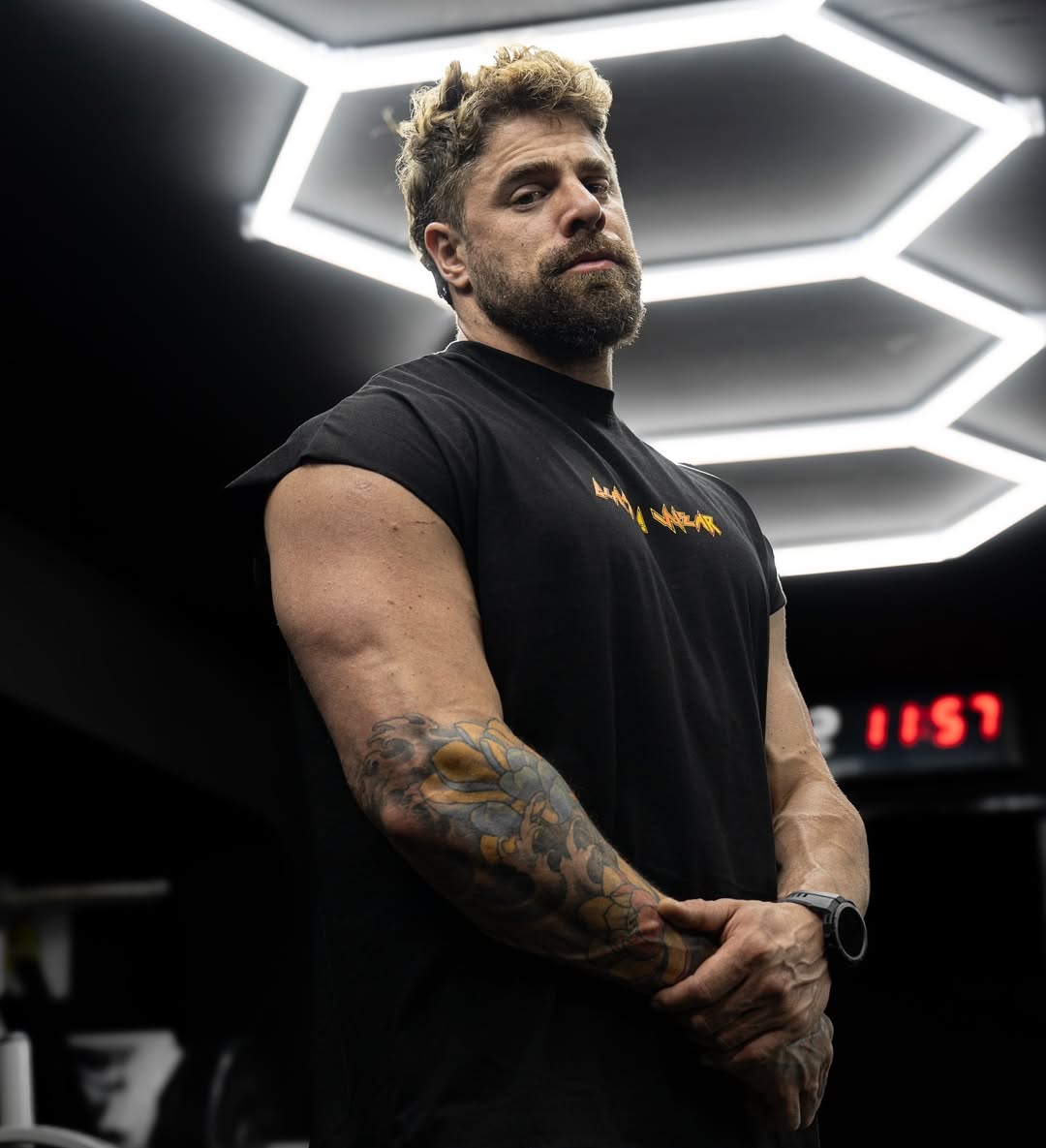 Sangre, Sudor y Cremas